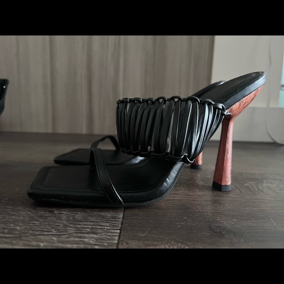 Asos niamh toe loop heeled Sandals - Picture 1 of 4